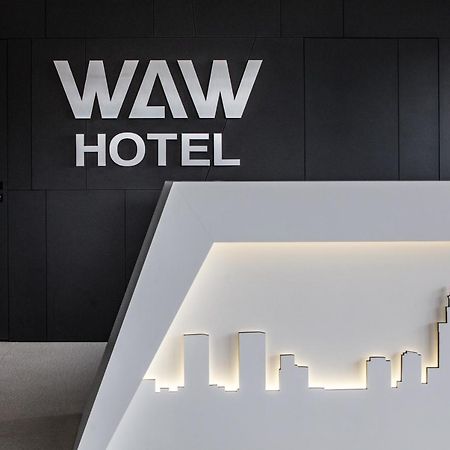 Waw Hotel Airport Okecie Warsawa Bagian luar foto