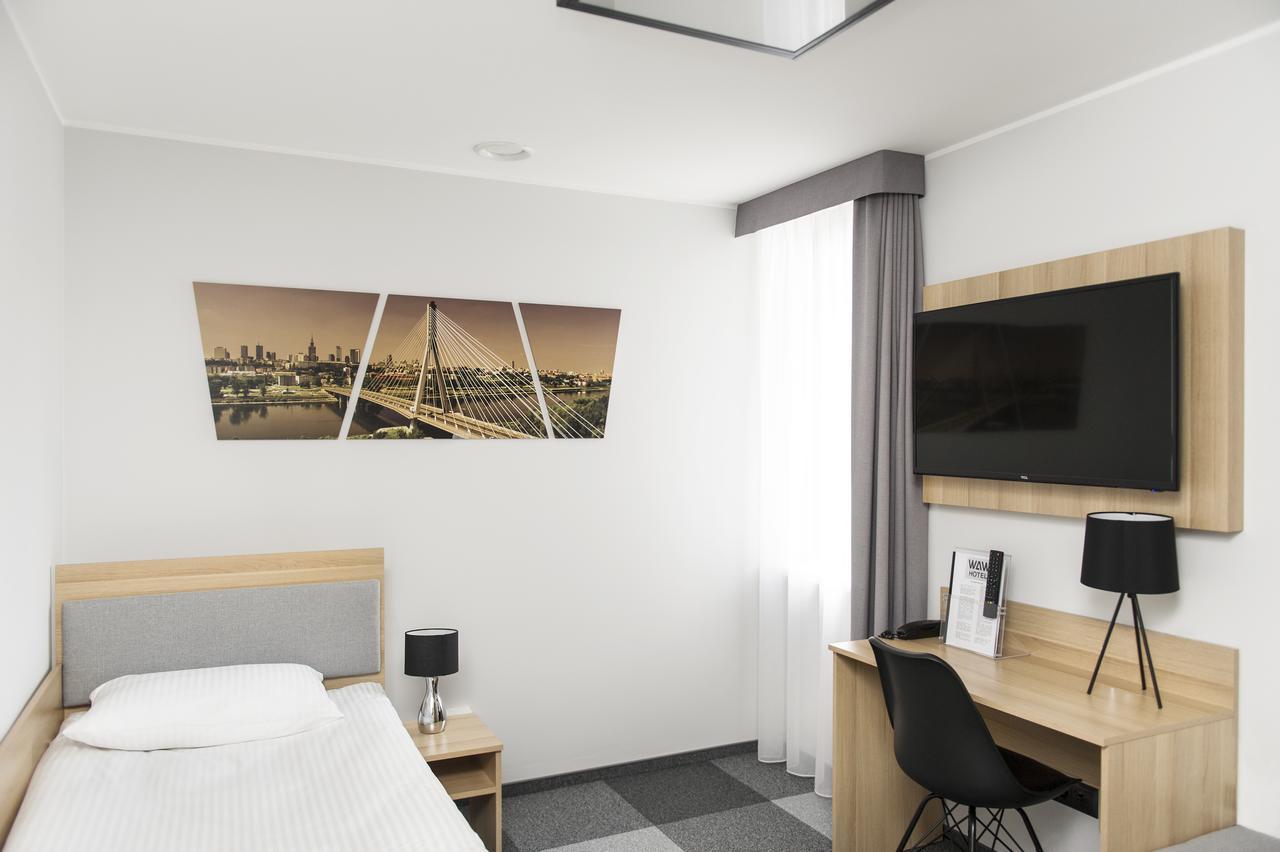 Waw Hotel Airport Okecie Warsawa Bagian luar foto